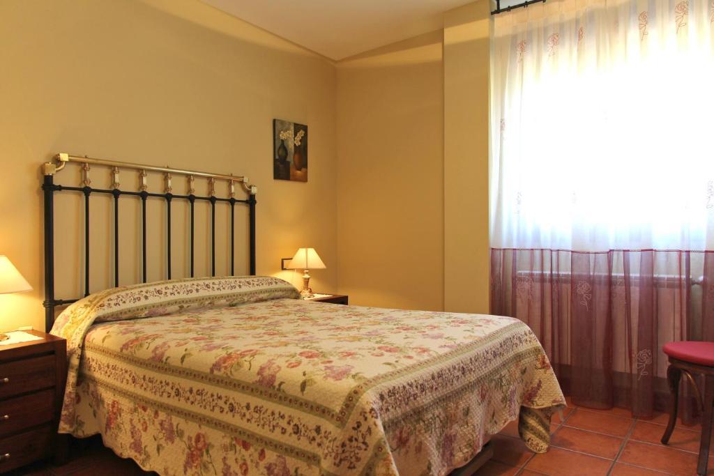 Hotel Los Arrenes De Таранкуэнья Номер фото
